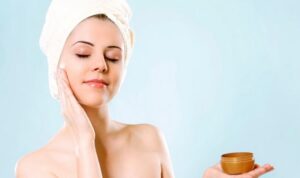 Chăm sóc da buổi tối